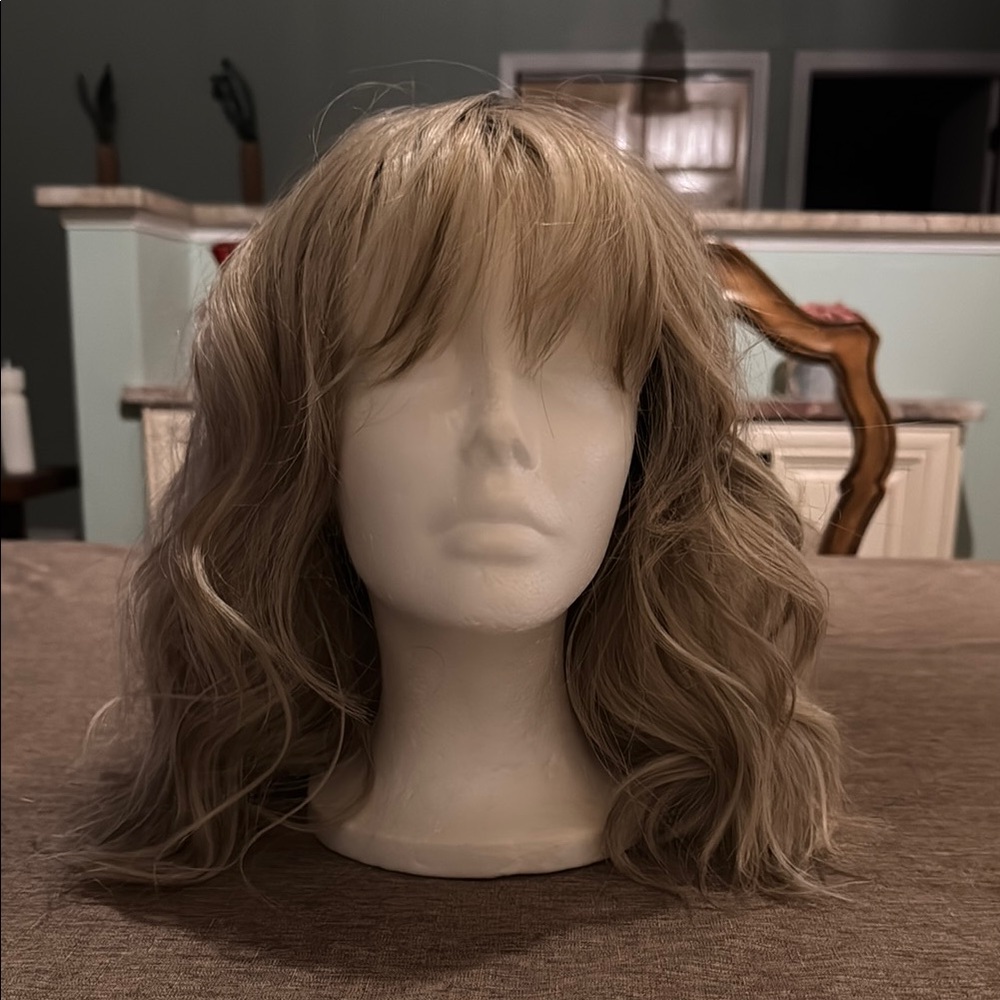 Belle Tress Tea Rose wig, Butterbeer Blonde